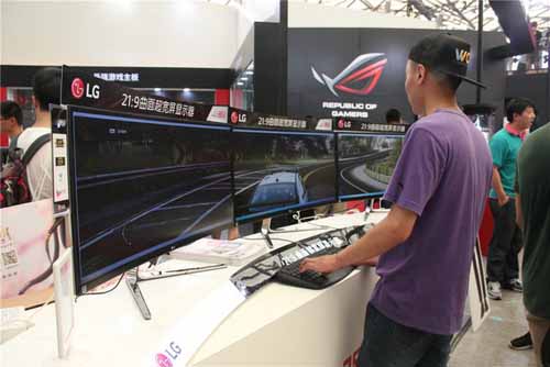 LG 21:9超宽屏三联显示屏聚焦CJ 2015