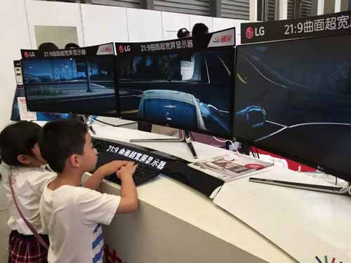 LG 21:9超宽屏三联显示屏聚焦CJ 2015